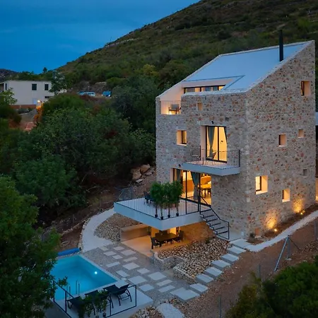 Villa Pool Rogac *